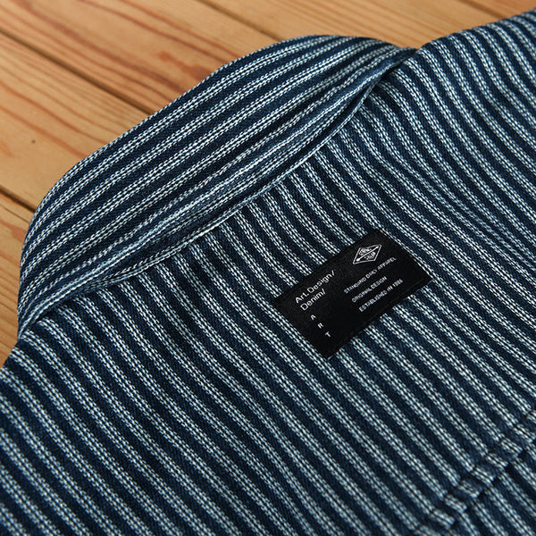 Men's striped casual shirt